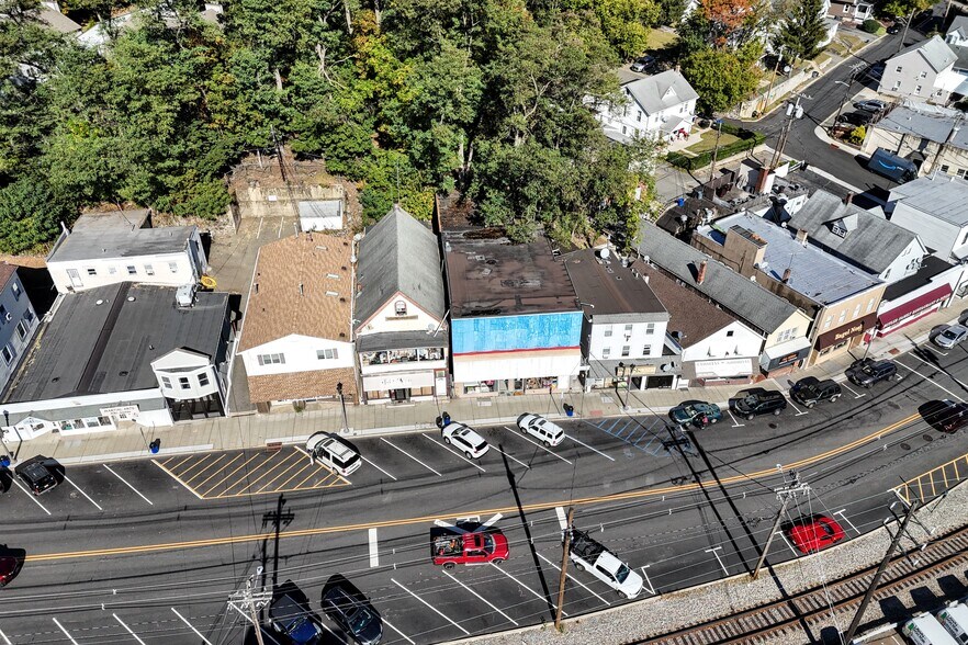 More Photos Of 154 Main St, Butler Storefront Retail Residential For Sale