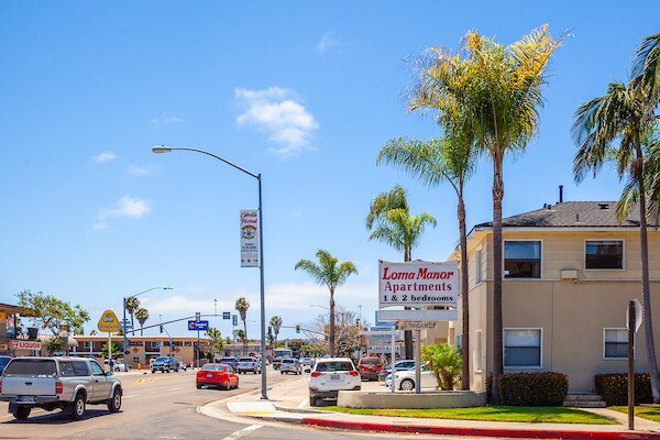 More Photos Of 1518-1536 Rosecrans St, San Diego Apartments For Sale