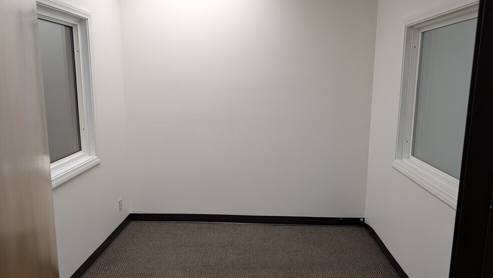 More Photos Of 3675 Huntington Dr, Pasadena Medical For Lease