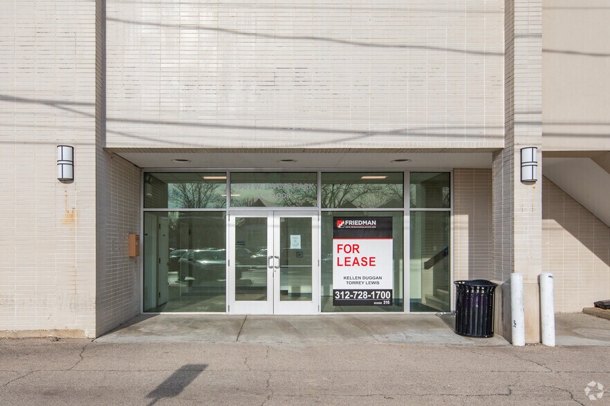 More Photos Of 4901 W Irving Park Rd, Chicago General Retail For Sale