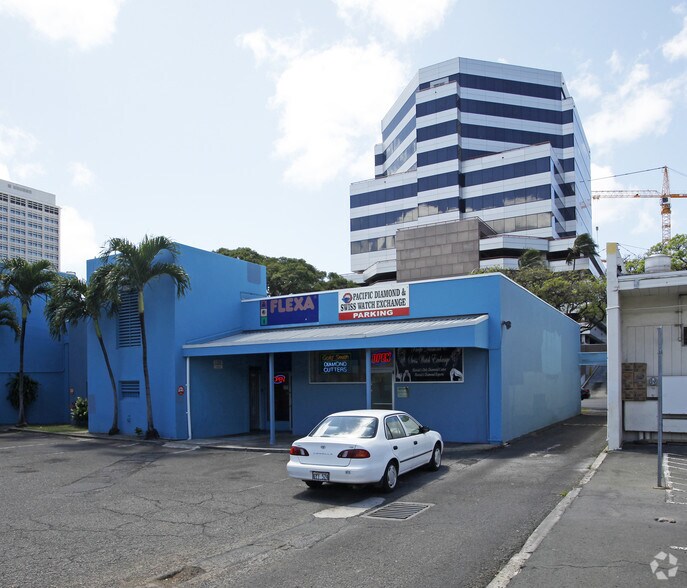 More Photos Of 1356 Kapiolani Blvd, Honolulu Freestanding For Lease