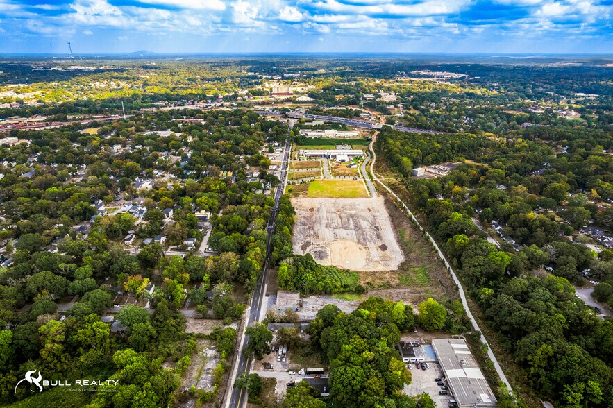 More Photos Of 566 SW University Ave, Atlanta Apartments For Sale