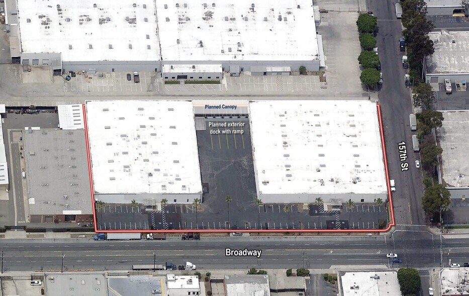 More Photos Of 15711-15777 S Broadway, Gardena Warehouse For Sale