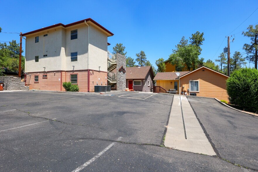 More Photos Of 819 W Gurley St, Prescott Apartments For Sale