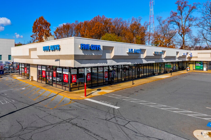 More Photos Of 10414-10492 Auto Park Dr, Bethesda Unknown For Lease