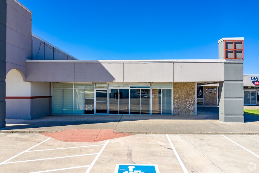 More Photos Of 11401 Naco Perrin Blvd, San Antonio Unknown For Lease