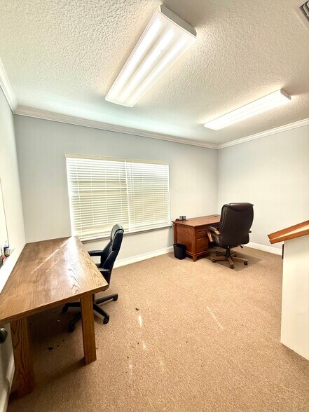 More Photos Of 10250 Normandy Blvd, Jacksonville Office For Sale