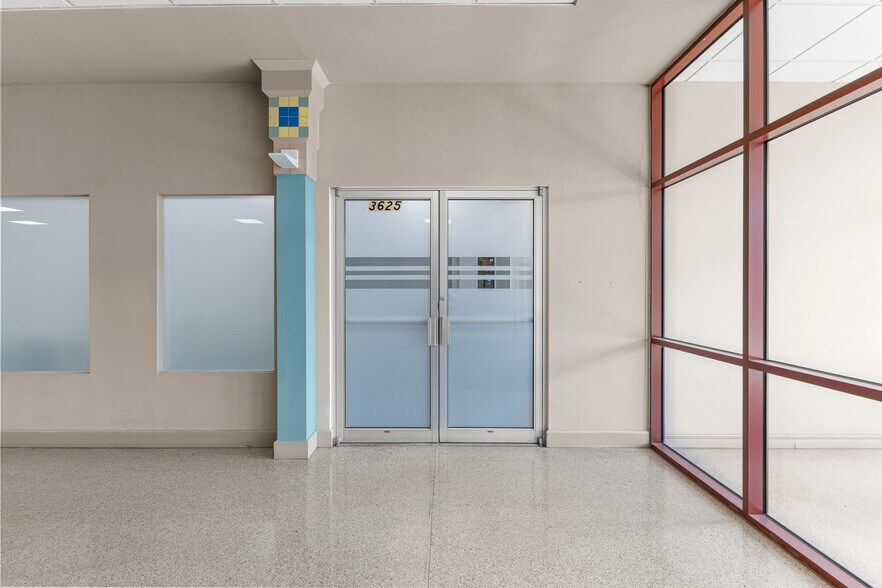 More Photos Of 35425 W Michigan Ave, Wayne General Retail For Lease