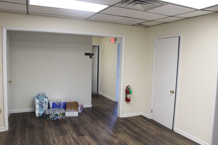 More Photos Of 3321 Doris Ave, Ocean Unknown For Lease