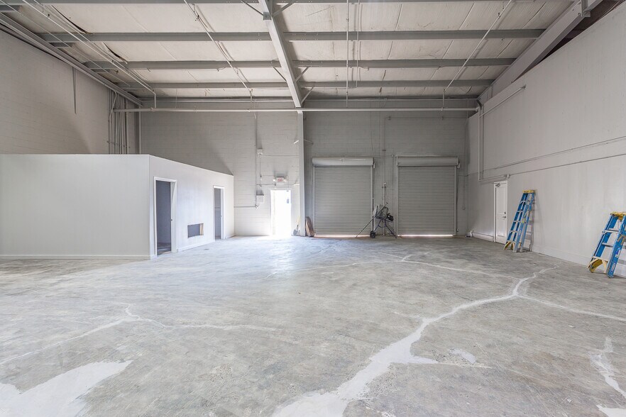 More Photos Of 506 Bear Creek Rd, Dalton Manufacturing For Sale