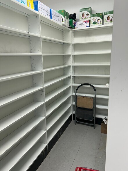 More Photos Of 4510 5th Ave, Brooklyn Storefront Retail Residential For Lease