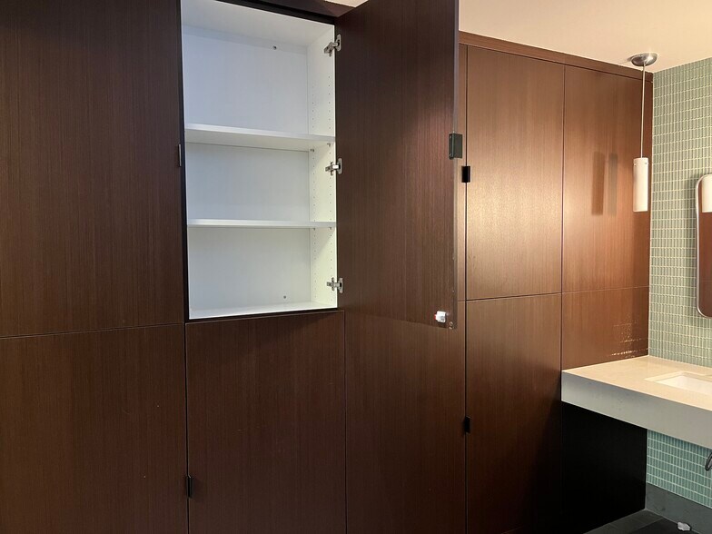 More Photos Of 1650 Jackson St, San Francisco Apartments For Sale