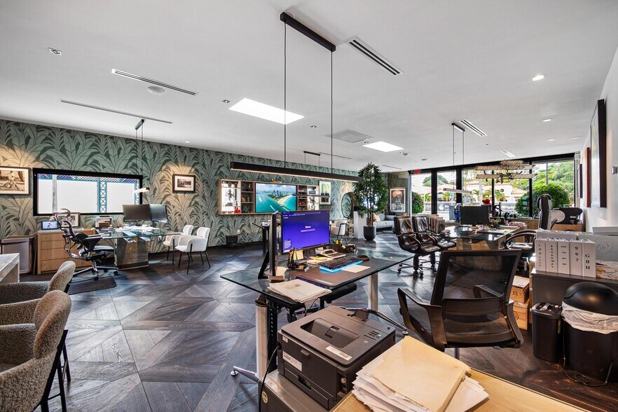 More Photos Of 5935 NE 2nd Ave, Miami Storefront Retail Office For Lease