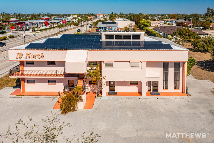 More Photos Of 19 Del Prado Blvd N, Cape Coral Medical For Sale