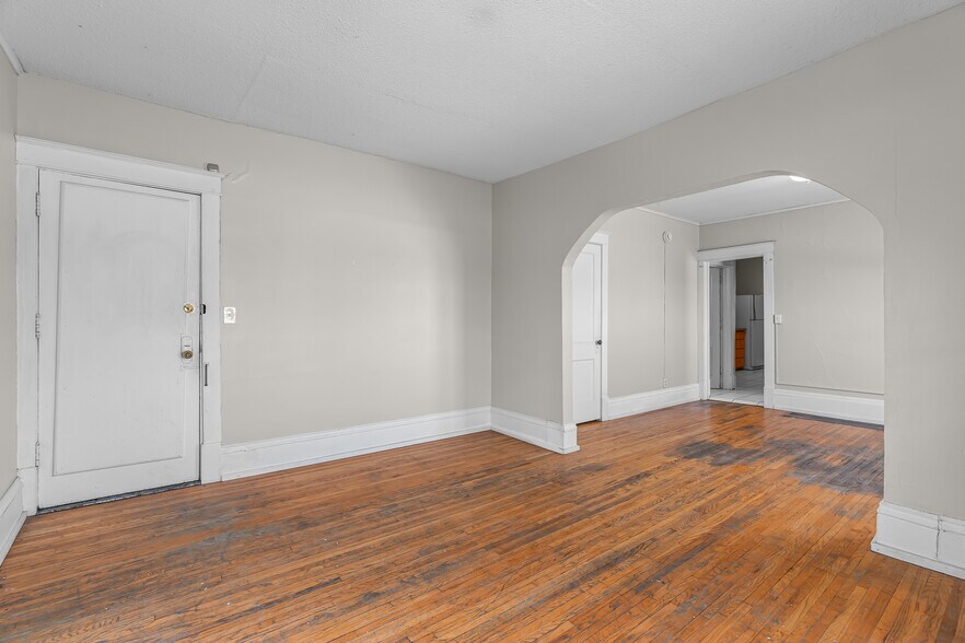 More Photos Of 3012 Bryant Ave S, Minneapolis Multifamily For Sale