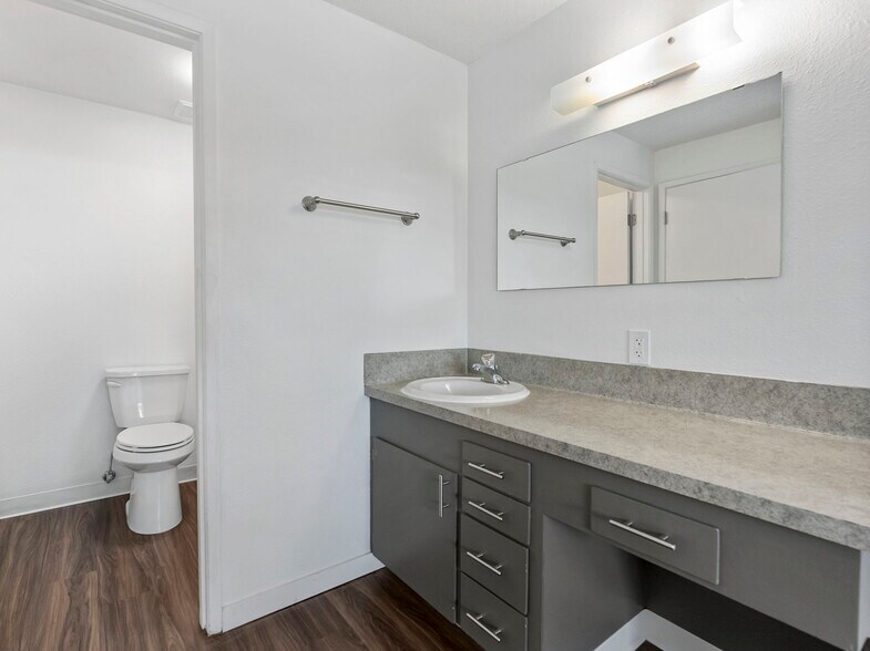 More Photos Of 210 Bethel St NE, Olympia Apartments For Sale