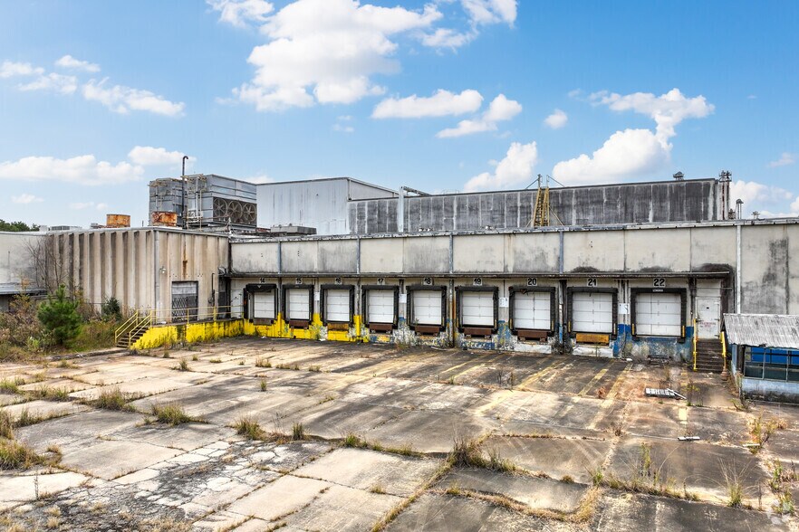 More Photos Of 102 N Midway Rd, Cordele Refrigeration Cold Storage For Sale