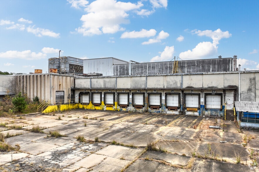More Photos Of 102 N Midway Rd, Cordele Refrigeration Cold Storage For Sale