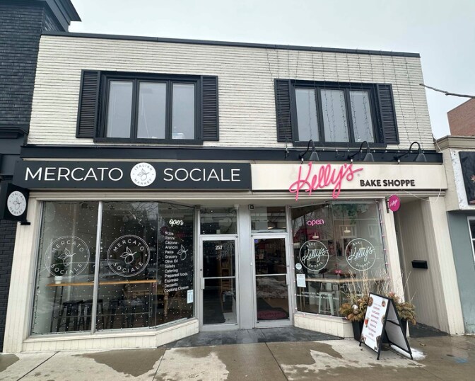 Primary Photo Of 257-261 Lakeshore Rd, Oakville Storefront Retail Office For Sale