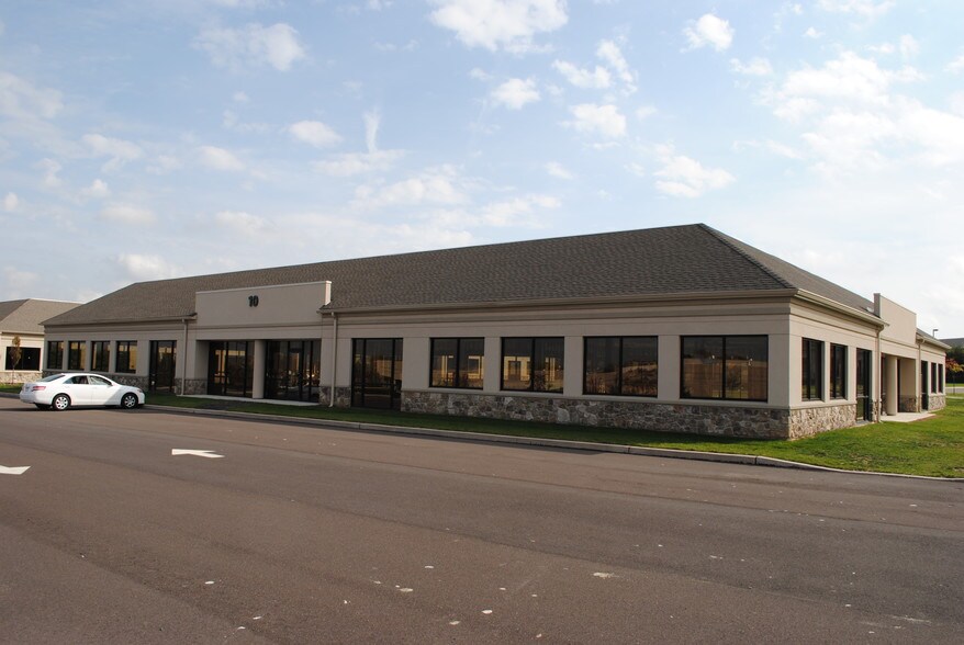 Primary Photo Of 720 Johnsville Blvd, Warminster Township Office For Sale