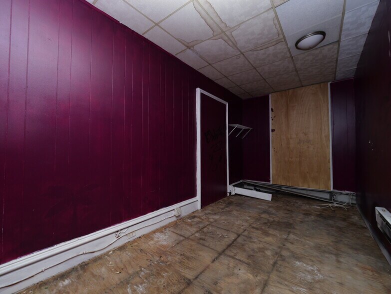 More Photos Of 170 Chambers St, Newburgh Apartments For Sale