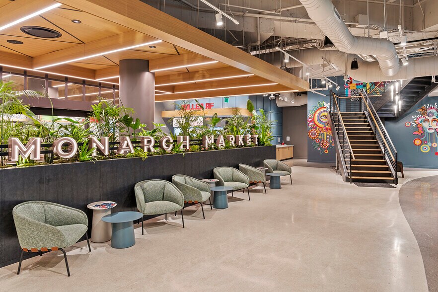 More Photos Of 101 N Tryon St, Charlotte Office For Lease