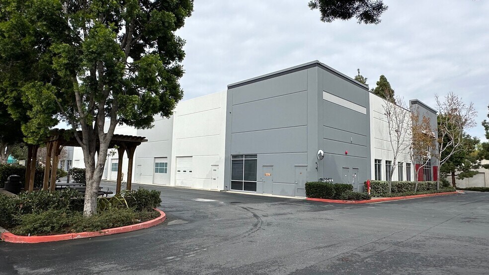 More Photos Of 2200 Ringwood Ave, San Jose Light Manufacturing For Sale