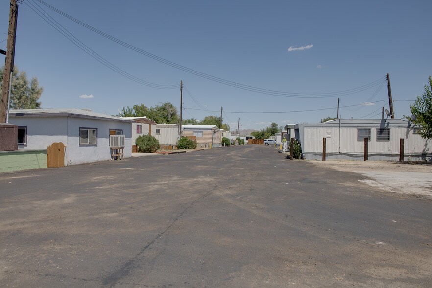 More Photos Of 535 W Atkins Ave, Ridgecrest Manufactured Housing Mobile Home Park For Sale