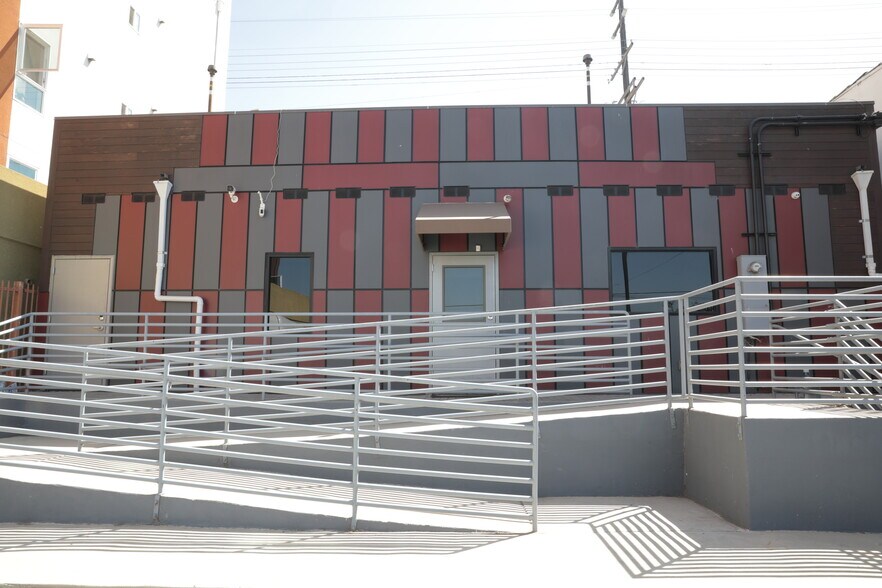 Primary Photo Of 2909 E 1st St, Los Angeles Office For Sale