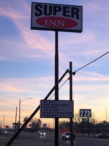 More Photos Of 1504 Highway 367 N, Newport Hospitality For Sale