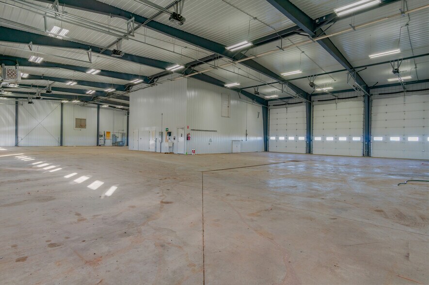 More Photos Of 2981 109th Ave SW, Dickinson Warehouse For Lease