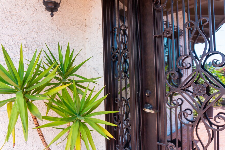 More Photos Of 3630 Enterprise St, San Diego Medical For Lease