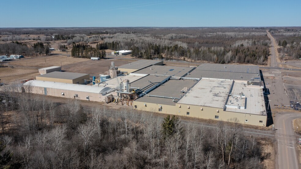 More Photos Of 811 Factory St, Hawkins Manufacturing For Sale