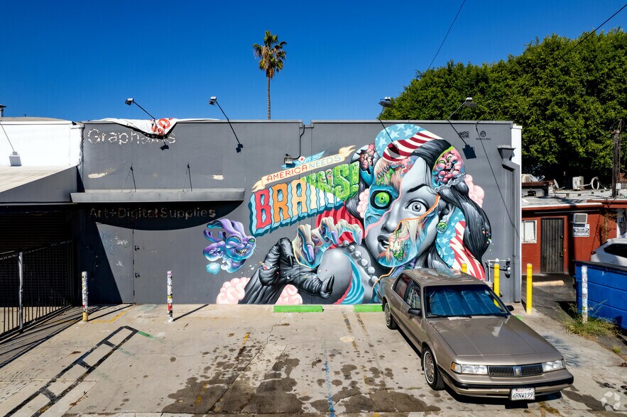 More Photos Of 3049 La Cienega Blvd, Culver City Warehouse For Lease