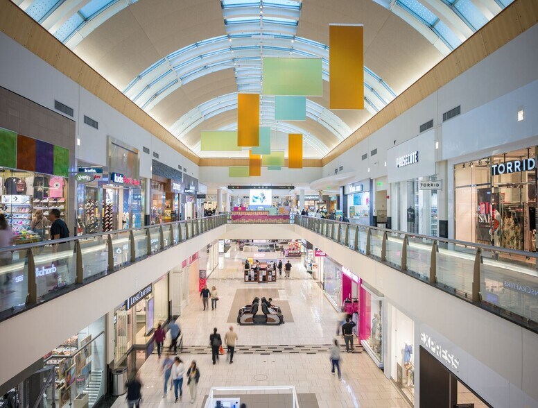 Primary Photo Of 9301 Tampa Ave, Northridge Unknown For Lease