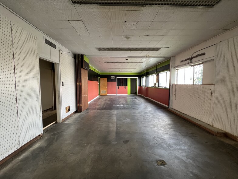 More Photos Of 1900 Beverly Blvd, Los Angeles Storefront For Lease