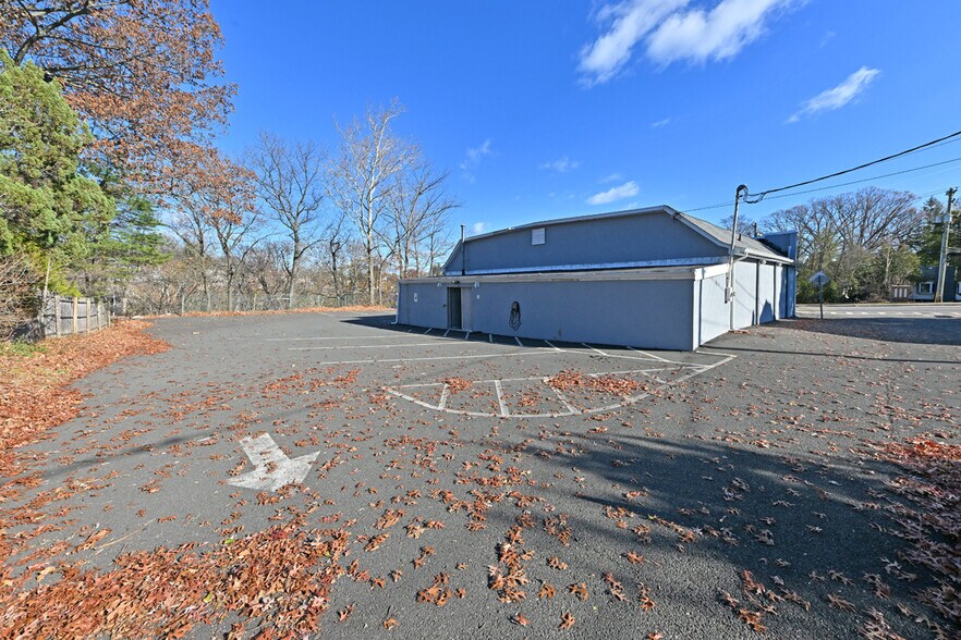 More Photos Of 1 S Liberty Dr, Stony Point Storefront For Sale