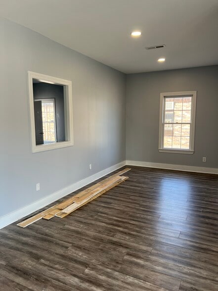 More Photos Of 1407 NW Broad St, Murfreesboro Freestanding For Lease