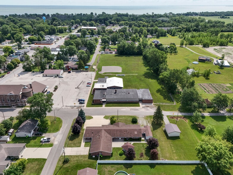 More Photos Of 200 S 4th St, Kawkawlin Assisted Living For Sale