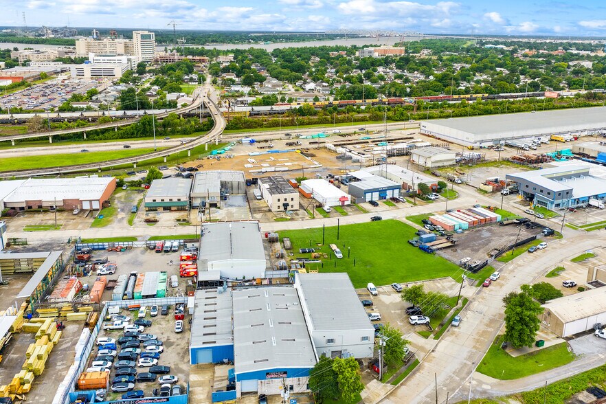 More Photos Of 1616 L And A Rd, Metairie Office For Lease
