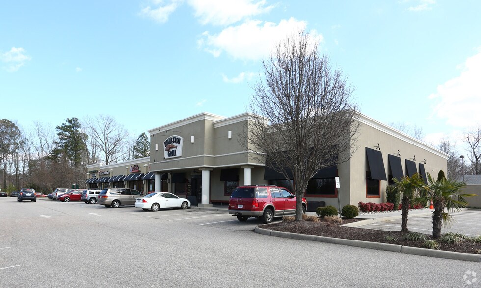More Photos Of 300-330 Oyster Point Rd, Newport News Unknown For Lease
