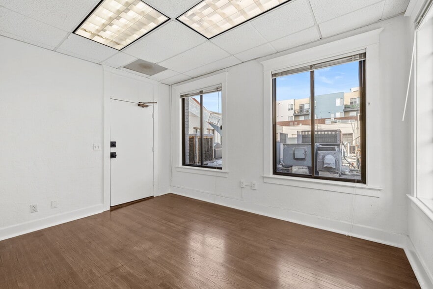 More Photos Of 602-616 Santa Monica Blvd, Santa Monica Loft Creative Space For Lease