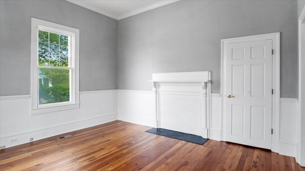 More Photos Of 109 Gilliam St, Oxford Medical For Lease