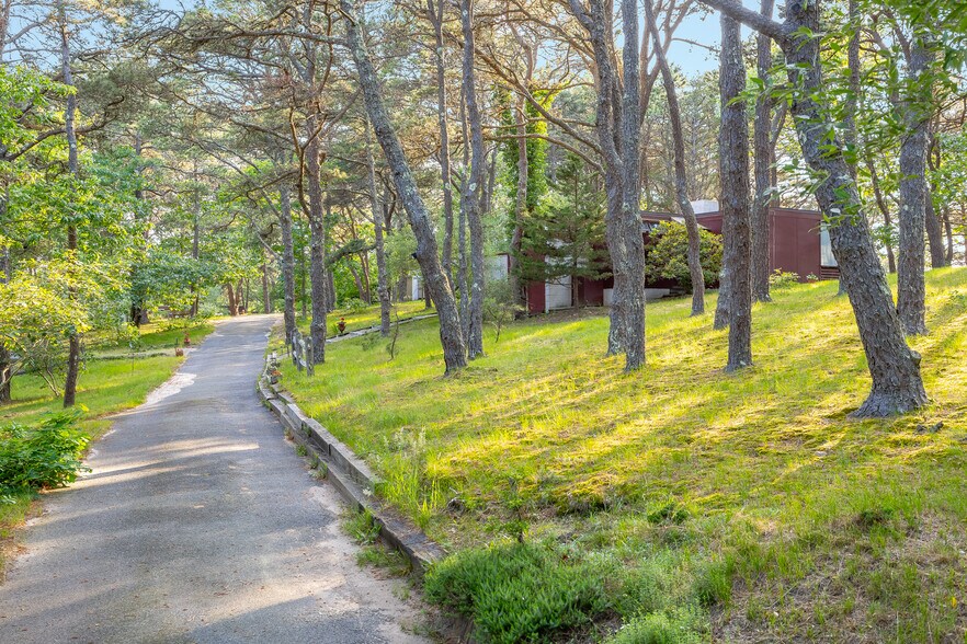 More Photos Of 25 Way 055., Wellfleet Apartments For Sale