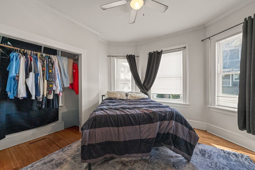 More Photos Of 1306 Flint Pl, Raleigh Multifamily For Sale