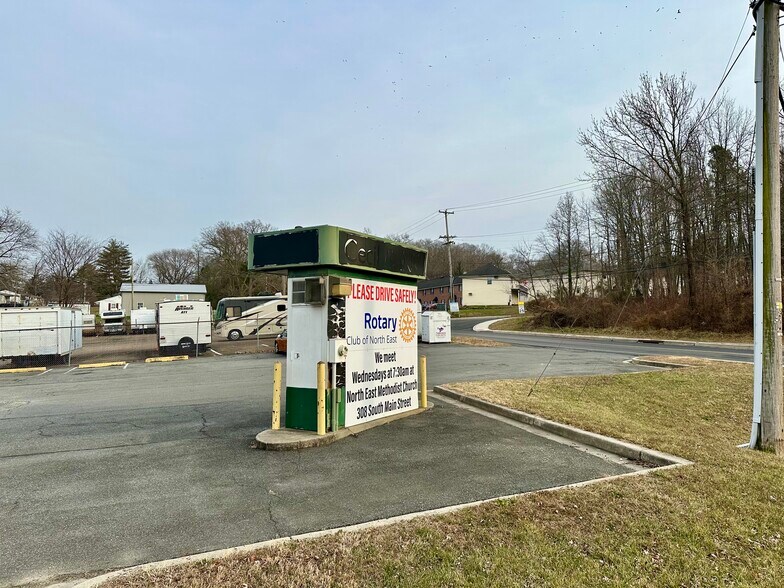 More Photos Of 714 S Main St, North East Specialty For Lease