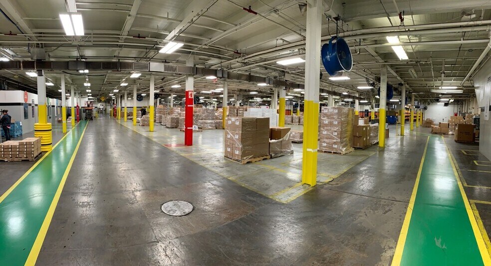 More Photos Of 1120 N Main St, Elkhart Manufacturing For Lease