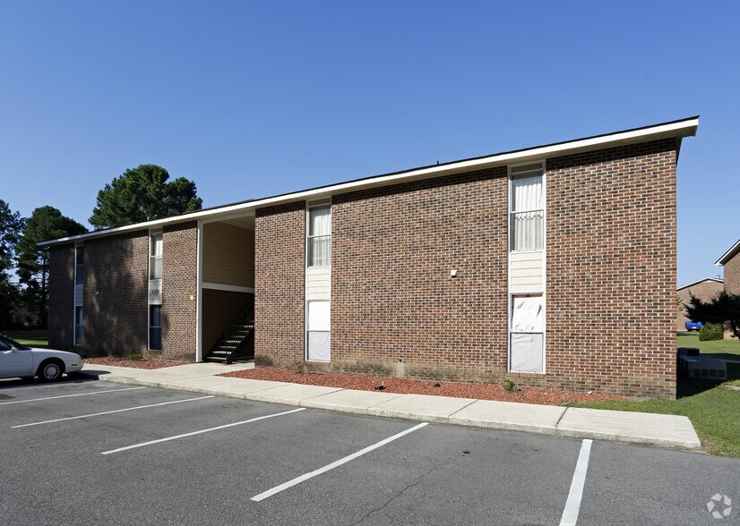 More Photos Of 6535 Summertime Apartments, 6535 Jeffrey Dr, Fayetteville Apartments For Sale