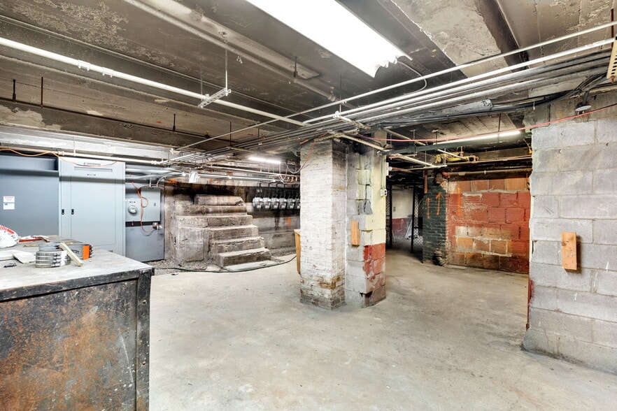 More Photos Of 454-464 Hanover St, Boston Apartments For Sale