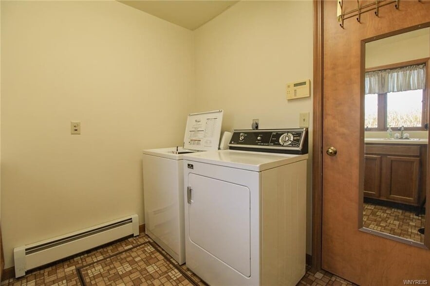 More Photos Of 16789 Kenmore Rd, Kendall Office For Sale